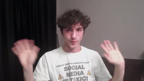 Air online show from April 27, 2:02 pm