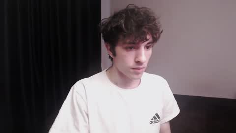 Air online show from April 25, 1:08 am