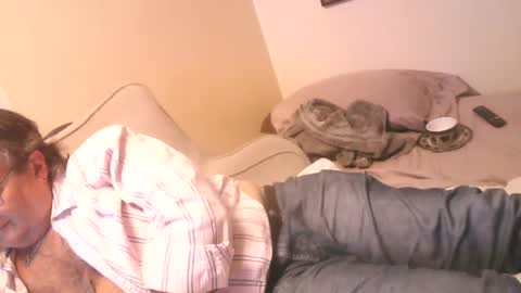 Snapshot of drfeelgood777 chatting on October 20, 3:54 am Dr. Feelgood online show from October 20, 3:54 am