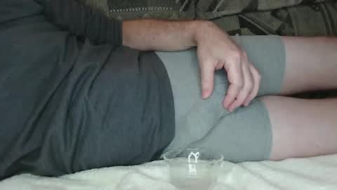 drippyjt online show from November 28, 3:42 am