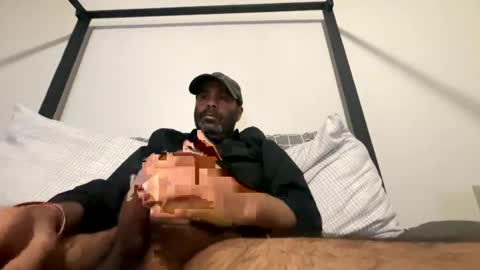 Snapshot of drspunkalott chatting on January 11, 3:02 am drspunkalott online show from January 11, 3:02 am