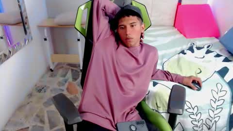 DANIEL online show from October 17, 6:01 pm