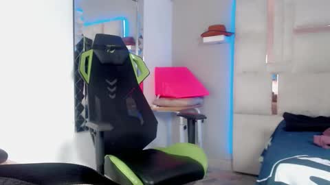 DANIEL online show from October 20, 7:07 pm