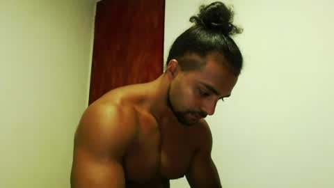 S.K..maorisa98 VIDEOS SEXHARD PPBOY 55TASTEPROTEIN online show from June 24, 12:19 pm