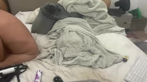 Dude online show from April 21, 1:42 am