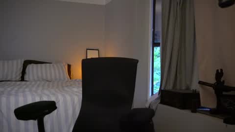 Duke online show from April 19, 1:16 am