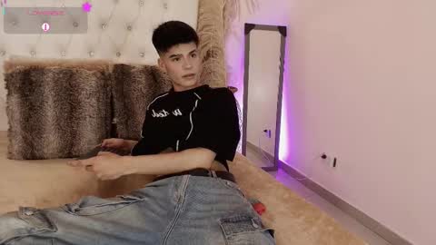 Dulcey online show from November 4, 9:16 pm