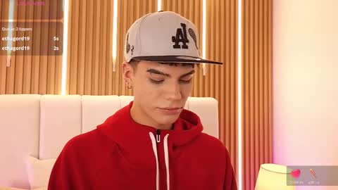 Dulcey online show from March 19, 7:55 am