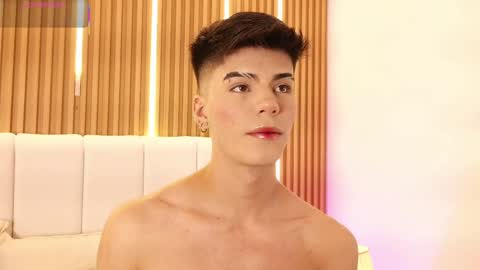 Dulcey online show from April 26, 3:59 am