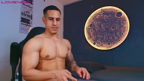 duran_dhikol1 online show from April 9, 3:15 am