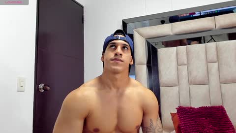duran_dhikol1 online show from December 8, 11:19 pm
