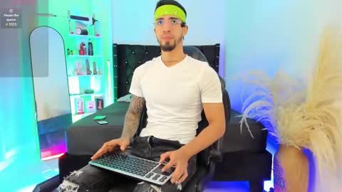 Duriel online show from November 6, 6:22 pm