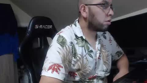 duroporelchiquito online show from March 23, 4:40 am