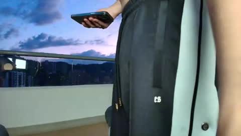 Dustin online show from November 6, 10:57 pm