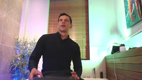 Dustin Sonne online show from April 28, 4:06 am