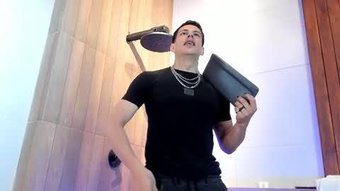 Dustin Sonne online show from June 9, 3:41 am
