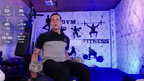 Snapshot of dustin_sonne chatting on October 8, 4:28 am Dustin Sonne online show from October 8, 4:28 am