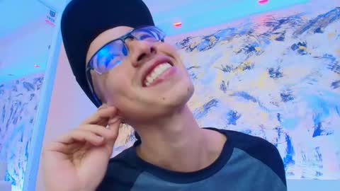 Dustin Dollin online show from March 19, 6:44 pm