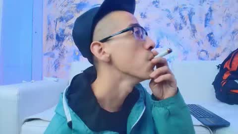 Dustin Dollin online show from March 12, 6:59 pm