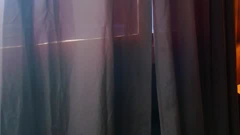 DUSTYN MICHELLE online show from April 9, 12:00 pm