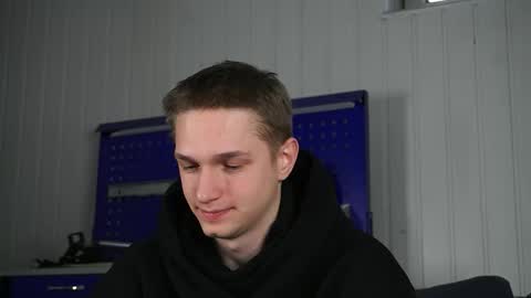 Dustyn online show from February 20, 8:16 am