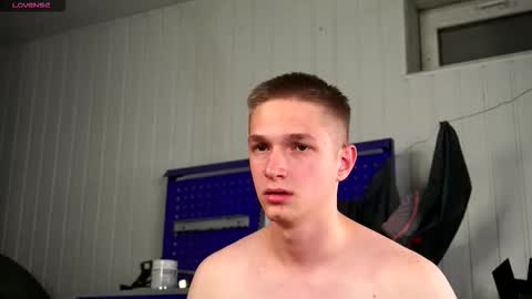 Dustyn online show from October 22, 5:16 pm