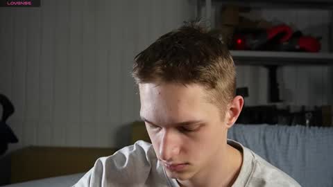 Snapshot of dustyn_fox chatting on February 7, 2:15 pm Dustyn online show from February 7, 2:15 pm
