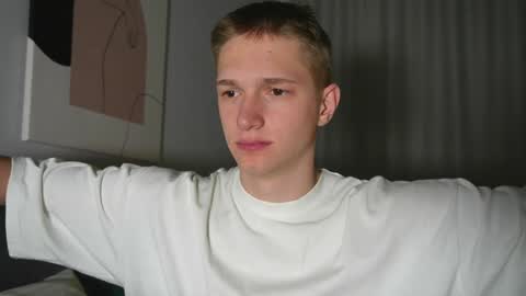 Snapshot of dustyn_fox chatting on January 28, 10:02 am Dustyn online show from January 28, 10:02 am