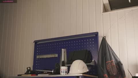 Snapshot of dustyn_fox chatting on September 10, 5:11 pm Dustyn online show from September 10, 5:11 pm