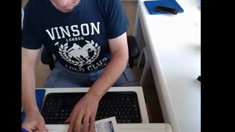dutchpornking2 online show from June 18, 7:10 am