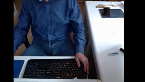 Snapshot of dutchpornking2 chatting on September 18, 11:23 am dutchpornking2 online show from September 18, 11:23 am