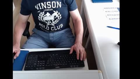 dutchpornking2 online show from June 16, 6:49 am