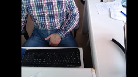Snapshot of dutchpornking2 chatting on December 24, 8:33 am dutchpornking2 online show from December 24, 8:33 am