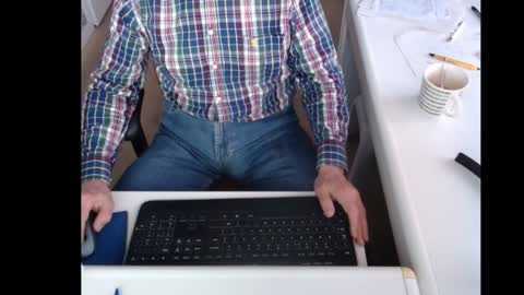 Snapshot of dutchpornking2 chatting on January 30, 8:01 am dutchpornking2 online show from January 30, 8:01 am
