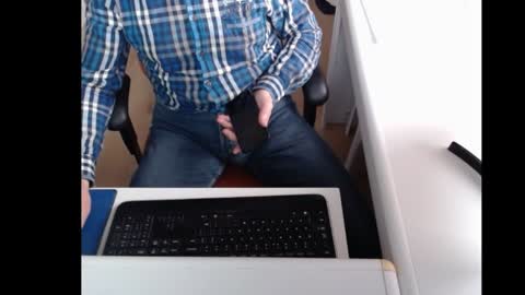 Snapshot of dutchpornking2 chatting on December 21, 10:06 am dutchpornking2 online show from December 21, 10:06 am