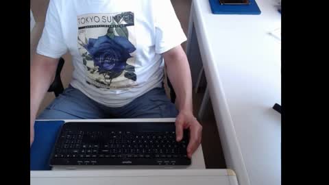 dutchpornking2 online show from June 9, 6:37 am
