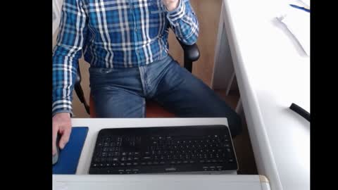 Snapshot of dutchpornking2 chatting on January 18, 11:32 am dutchpornking2 online show from January 18, 11:32 am