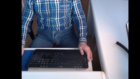 Snapshot of dutchpornking2 chatting on January 6, 7:52 am dutchpornking2 online show from January 6, 7:52 am