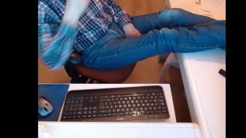Snapshot of dutchpornking2 chatting on February 3, 6:17 pm dutchpornking2 online show from February 3, 6:17 pm