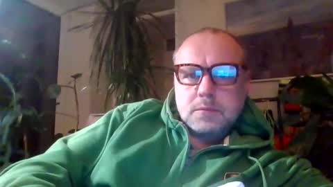 dutchtaurus72 online show from February 7, 1:24 am