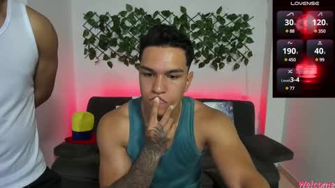 Snapshot of dwayne_brown chatting on January 4, 7:55 pm dwayne_brown online show from January 4, 7:55 pm