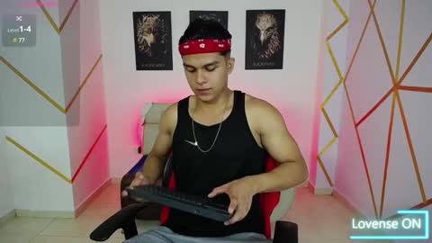 Snapshot of dwayne_brown chatting on February 17, 8:26 pm dwayne_brown online show from February 17, 8:26 pm