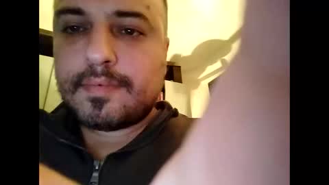 Snapshot of dwizziz chatting on October 18, 10:37 pm Ivan online show from October 18, 10:37 pm