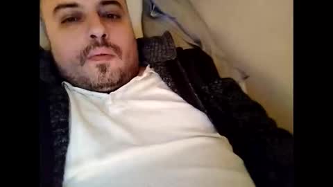 Snapshot of dwizziz chatting on October 15, 3:25 am Ivan online show from October 15, 3:25 am