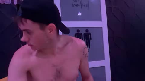 SothernBottomBoys online show from September 19, 8:04 am