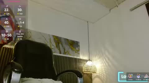 Snapshot of dyla_n18_ chatting on October 26, 2:13 am dyla_n18_ online show from October 26, 2:13 am