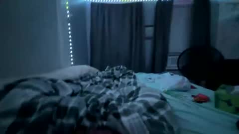 dylan12563 online show from April 1, 4:03 am