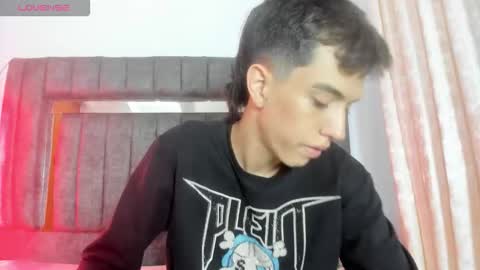 Dylan online show from November 18, 11:36 am