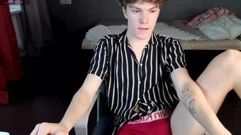 Snapshot of dylan__wilson chatting on September 8, 4:06 pm Dylan online show from September 8, 4:06 pm