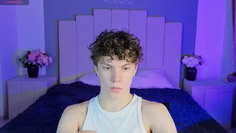 Snapshot of dylan__wilson chatting on September 18, 3:58 pm Dylan online show from September 18, 3:58 pm